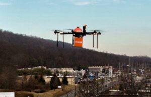 GrubHub começará a entregar alimentos por meio de drones em Nova Jersey na próxima semana GrubHub começará a entregar alimentos por meio de drones em Nova Jersey na próxima semana