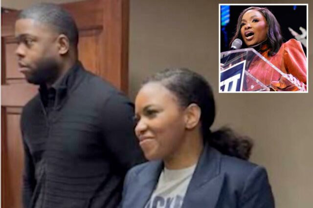 A deputada Jasmine Crockett com o segurança Mike King, que foi morto pela SWAT da Polícia de Dallas em 11 de março de 2026.