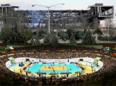 Guerra EUA-Israel-Irã: Estádio coberto Azadi demolido por ataques aéreos em Teerã lightbox-info