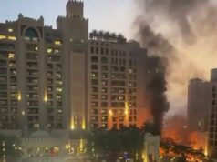 Guerra dos Emirados à informação: Setenta britânicos presos nos Emirados Árabes Unidos por tirarem fotos e vídeos de ataques de drones e mísseis durante a guerra do Irã – e agora enfrentam 10 anos de prisão Cerca de 70 britânicos foram presos nos Emirados Árabes Unidos por tirar fotos e vídeos de ataques de drones e mísseis, pode revelar o The Mail on Sunday. Na foto: O hotel Palm Jumeirah Fairmont foi atingido por um drone suicida Shahed