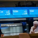 Guerra no Irã elimina US$ 120 bilhões dos mercados de ações de Dubai e Abu Dhabi