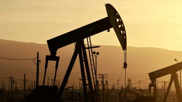 Harga Minyak Dunia Sentuh US$ 117, Ancaman Trump ke Irã Picu Perang Kian Panas
