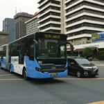 Hari Ini Naik Transjakarta Cuma Bayar Rp 12