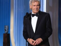 Harrison Ford luta contra as lágrimas ao aceitar o prêmio SAG-AFTRA pelo conjunto de sua vida e diz que está na metade da minha carreira. Ainda sou um ator que trabalha’ Harrison Ford luta contra as lágrimas ao aceitar o prêmio SAG-AFTRA pelo conjunto de sua vida e diz que está na metade da minha carreira. Ainda sou um ator que trabalha'