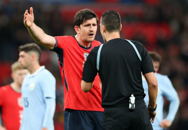 Harry Maguire critica incidente de pênalti 'ridículo' após empate com a Inglaterra
