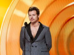 Harry Styles diz que ‘American Girls’ foi inspirada ao ver seus três amigos se casarem: ‘Quite a Lonely Song’ Harry Styles diz que ‘American Girls’ foi inspirada ao ver seus três amigos se casarem: ‘Quite a Lonely Song’