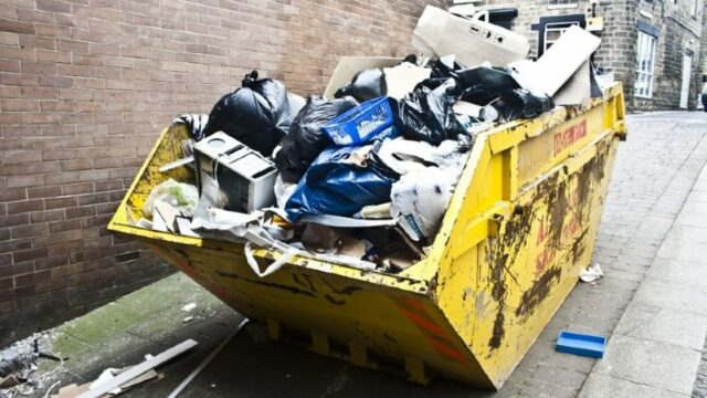 Heboh Video Sopir Buang Sampah ke Kali di Tanah Kusir, Ternyata Begini Fakta Sebenarnya
