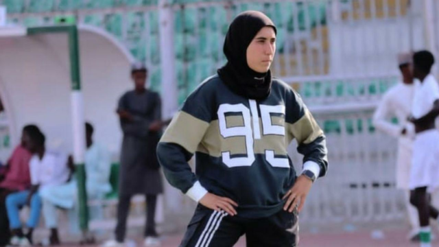 Hidaa Ghaddar capacita jovens em Kano através do futebol para combater o abuso de drogas
