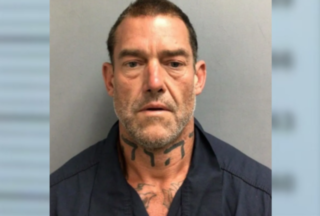 Homem acusado de crucificar pastor pede pena de morte: 'Eu Homem acusado de crucificar pastor pede pena de morte: 'Eu fiz isso'