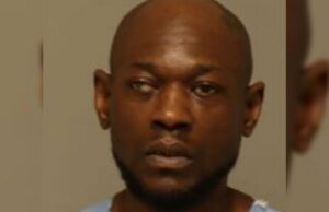 Homem de Minnesota é preso após matar parceiro afastado, seu filho de 5 anos Homem atirou em parceiro 15 vezes na frente de seu filho de 18 meses porque acreditava que ela estava traindo