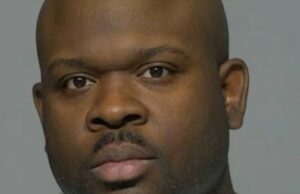 Homem de Wisconsin supostamente confessou ter espancado a mãe até a morte com taco de beisebol Promoção adolescente da Flórida esfaqueada avó até a faca quebrar Jaylin K Christian