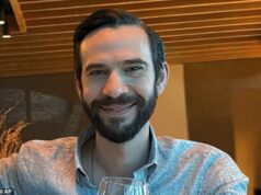 Homem que acreditava que o chatbot do Google era sua esposa se mata depois que ela definiu para ele um ‘relógio de contagem regressiva para suicídio’ Jonathan Gavalas, 36 anos, convenceu-se de que o chatbot de inteligência artificial da gigante da tecnologia era “totalmente senciente” e que eles estavam profundamente apaixonados