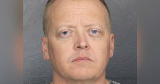 Homem tocou e se expôs a adolescentes na sauna de um cruzeiro de celebridades
