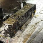 Horror Incêndio em ônibus na Suíça mata 6 e fere 5 enquanto a polícia investiga possível ato deliberado