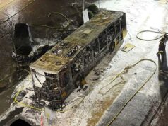 Horror Incêndio em ônibus na Suíça mata 6 e fere 5 enquanto a polícia investiga possível ato deliberado Horror Incêndio em ônibus na Suíça mata 6 e fere 5 enquanto a polícia investiga possível ato deliberado
