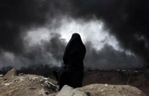 Hujan Hitam Turun do Irã Usai Serangan Israel, Ilmuwan Peringatkan Dampak Serius Bagi Kesehatan Hujan Hitam Turun do Irã Usai Serangan Israel, Ilmuwan Peringatkan Dampak Serius Bagi Kesehatan