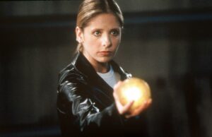 Hulu rejeita o piloto de reinicialização de ‘Buffy the Vampire Slayer’ enquanto Sarah Michelle Gellar diz que está “muito triste” por compartilhar a notícia Hulu rejeita o piloto de reinicialização de 'Buffy the Vampire Slayer' enquanto Sarah Michelle Gellar diz que está “muito triste” por compartilhar a notícia