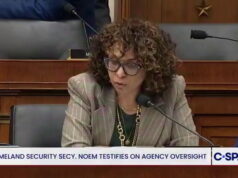 ICE Barbie desfila descaradamente suposto amante para comemorar trabalho falso Yahoo news home