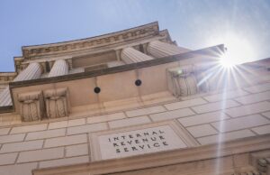 IRS anuncia serviço especial para milhões de contribuintes em todo o país IRS building