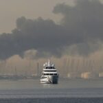 A Casa Branca divulgou esta filmagem do naufrágio de um navio de guerra iraniano, o IRIS Dena, na costa do Sri Lanka. O torpedo foi disparado de um submarino de ataque rápido dos EUA.