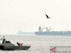 Inggris Izinkan AS Pakai Pangkalan para Serang Irã Inggris Izinkan AS Pakai Pangkalan para Serang Irã