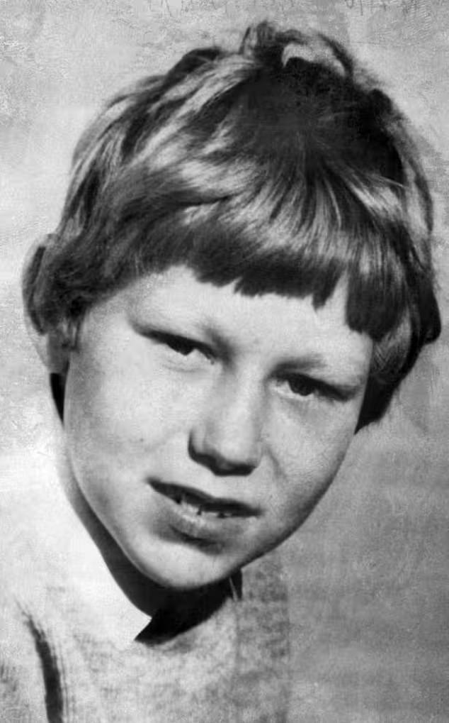 Irmão de estudante assassinado morre sem descobrir a verdade ou Allan Graham foi encontrado morto aos 11 anos em uma vala, 24 horas depois de desaparecer no West End de Newcastle em 1970.