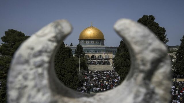 Israel Larang Umat Muslim Salat Idul Fitri di Masjid Al-Aqsa Israel Larang Umat Muslim Salat Idul Fitri di Masjid Al-Aqsa
