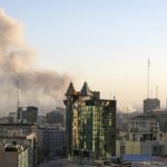 Israel ataca centros de comando de segurança interna iranianos para abrir portas à revolta