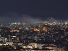 Israel bombardeia Beirute depois que o Hezbollah dispara foguetes em retaliação à guerra no Irã Israel bombardeia Beirute depois que o Hezbollah dispara foguetes em retaliação à guerra no Irã