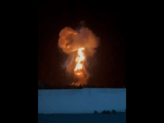 Israel bombardeia posto de gasolina no sul do Líbano Israel bombardeia posto de gasolina no sul do Líbano