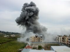 Israel mata 12 médicos em ataque no sul do Líbano enquanto a guerra devasta o país Israel mata 12 médicos em ataque no sul do Líbano enquanto a guerra devasta o país