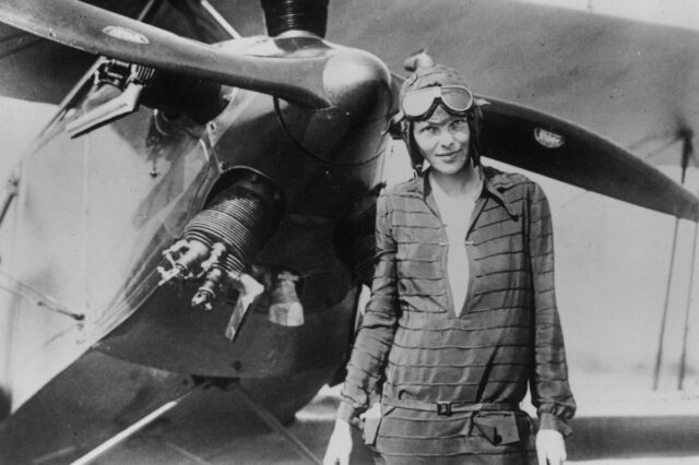 Já se passaram 89 anos desde que Amelia Earhart desapareceu, Já se passaram 89 anos desde que Amelia Earhart desapareceu, mas detetives amadores ainda perseguem - e gastam muito dinheiro - no mistério