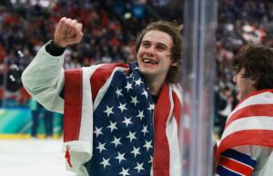 Jack Hughes negou pedido de ‘gol de ouro’ pelo Hockey Hall of Fame Jack Hughes negou pedido de 'gol de ouro' pelo Hockey Hall of Fame