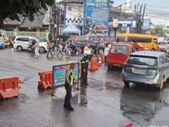 Jalur Puncak-Cianjur Ditutup Buntut Antrean Mengular Belasan Quilômetro Jalur Puncak-Cianjur Ditutup Buntut Antrean Mengular Belasan Quilômetro