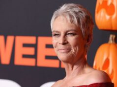 Jamie Lee Curtis provavelmente teria rejeitado a sequência de ‘Halloween’ de Jason Blum se soubesse que era uma trilogia. Então, ela usou isso para conseguir um acordo de desenvolvimento Jamie Lee Curtis provavelmente teria rejeitado a sequência de 'Halloween' de Jason Blum se soubesse que era uma trilogia. Então, ela usou isso para conseguir um acordo de desenvolvimento