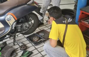 Jangan Sepelekan Ban Belakang Motor Matik Goyang, Ini Biang Keladinya Jangan Sepelekan Ban Belakang Motor Matik Goyang, Ini Biang Keladinya