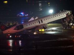 Jato da Air Canada cai na pista do LaGuardia Jato da Air Canada cai na pista do LaGuardia
