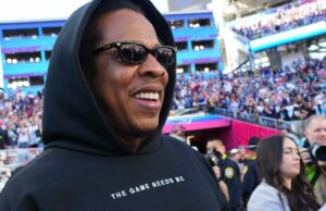 Jay-Z diz à GQ que sentiu ‘raiva incontrolável’ em meio ao processo de estupro: ‘O momento mais sombrio’ Jay-Z diz à GQ que sentiu ‘raiva incontrolável’ em meio ao processo de estupro: ‘O momento mais sombrio’