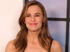 Jennifer Garner acertou em cheio no estilo casual de primavera em lindas calças cargo SANTA MONICA, CALIFÓRNIA - 03 DE FEVEREIRO: Jennifer Garner participa do Apple TV Press Day no Barker Hangar em 3 de fevereiro de 2026 em Santa Monica, Califórnia. (Foto de Matt Winkelmeyer/Getty Images)