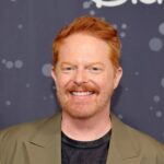 Jesse Tyler Ferguson bate recorde direto em seus pensamentos sobre um spinoff de 'família moderna'