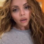 Jesy Nelson revelou que suas filhas gêmeas receberam talas nas pernas enquanto ela compartilhava uma atualização emocionante sobre sua batalha pela saúde na quinta-feira