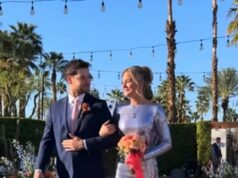 JoJo Siwa caminha até o altar com o namorado Chris Hughes no casamento de seu irmão enquanto eles comemoram com os pais da estrela da Ilha do Amor JoJo Siwa parecia mais feliz do que nunca enquanto caminhava pelo corredor com o namorado Chris Hughes no casamento de seu irmão Jayden em Los Angeles no sábado.