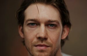 Joe Alwyn se junta a Rachel Weisz e Matthew Macfadyen em ‘Seance on a Wet Afternoon’ de Tomas Alfredson Joe Alwyn se junta a Rachel Weisz e Matthew Macfadyen em 'Seance on a Wet Afternoon' de Tomas Alfredson