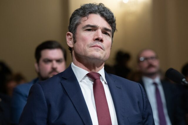 Joe Kent enfrenta investigação do FBI em meio à renúncia por causa da guerra no Irã: relatório
