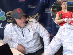 John Kruk não hesitou em tornar tudo estranho na transmissão do dia de abertura dos Phillies Tyler O'Neill nº 9 da equipe do Canadá observa durante o treino de rebatidas antes do Clássico Mundial de Beisebol de 2026