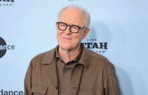 John Lithgow considerou abandonar a série ‘Harry Potter’ da HBO por causa da reação de JK Rowling: isso aparecerá em ‘cada entrevista’ pelo ‘resto da minha vida’ John Lithgow considerou abandonar a série 'Harry Potter' da HBO por causa da reação de JK Rowling: isso aparecerá em 'cada entrevista' pelo 'resto da minha vida'