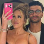 Connor Storrie e Hudson Williams em rivalidade acalorada