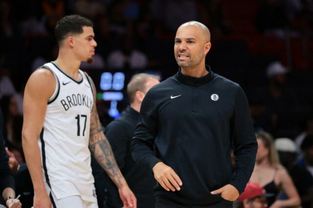 Jordi Fernandez critica os titulares do Nets após derrota humilhante Jordi Fernandez critica os titulares do Nets após derrota humilhante no Heat