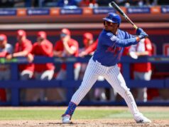 Jorge Polanco, do Mets, vai fundo novamente enquanto aquece após um início lento Jorge Polanco nº 11 do New York Mets rebate durante o jogo entre o St. Louis Cardinals e o New York Mets no Clover Park na terça-feira, 10 de março de 2026 em Port St.