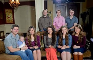Joseph Duggar de ’19 Kids and Counting’, acusado de abuso sexual infantil, aguarda extradição para a Flórida Joseph Duggar de '19 Kids and Counting', acusado de abuso sexual infantil, aguarda extradição para a Flórida